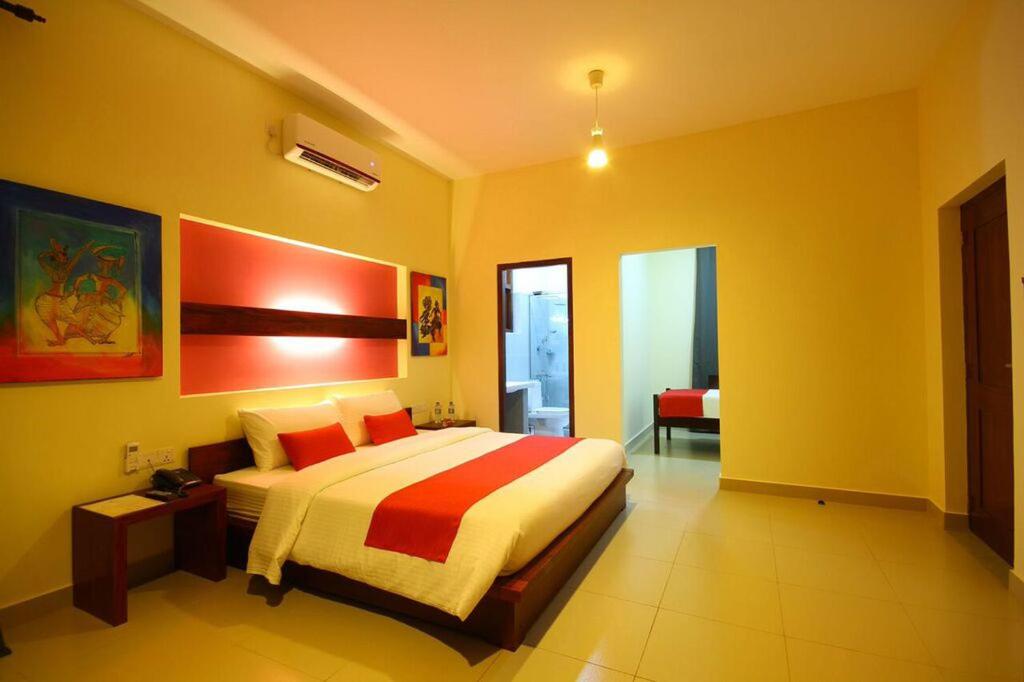 Sea Breeze Deluxe Inn - Deluxe Triple Room