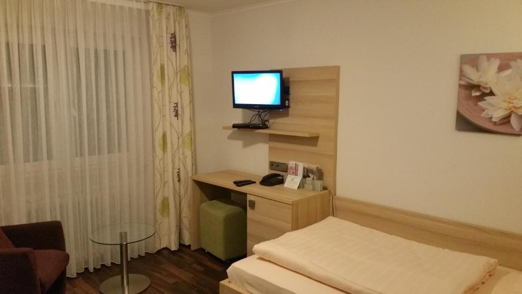 Hotel-Restaurant Fröhlich - Comfort Single Room