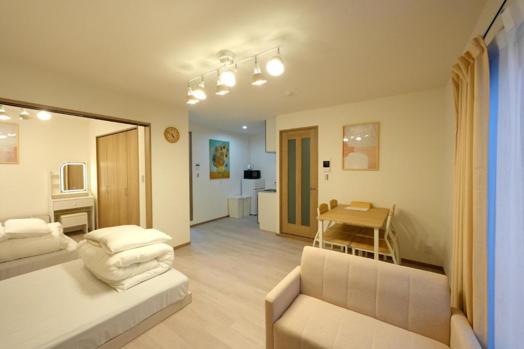 New OPEN!難波まで電車で5分!花園町駅徒歩1分!ホテルリネン使用 405