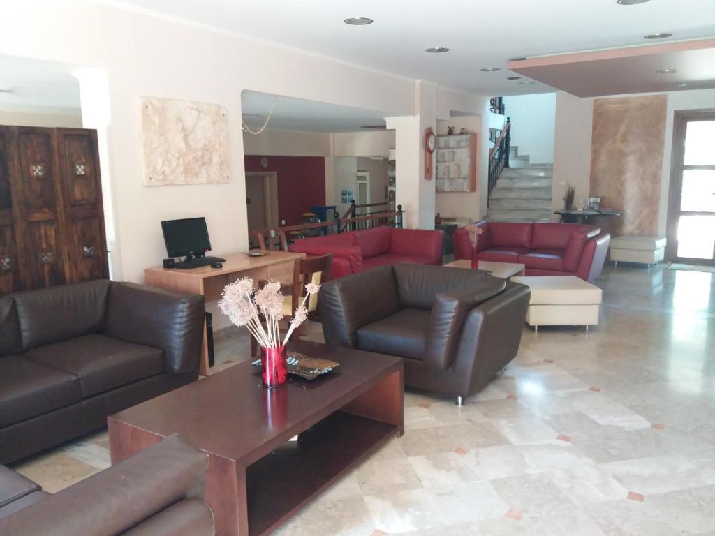 Posezení v ubytování Zorbas Hotel