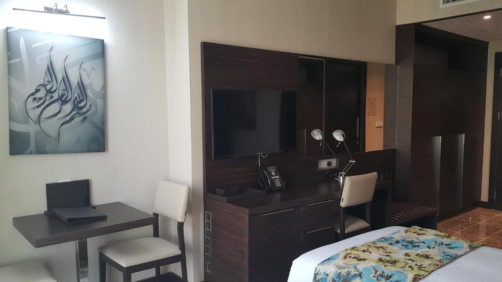 M Hotel Makkah by Millennium - Standard Twin Room