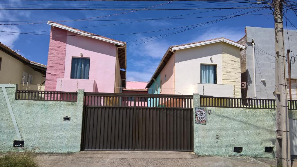  Quartos na Vila do Chicão