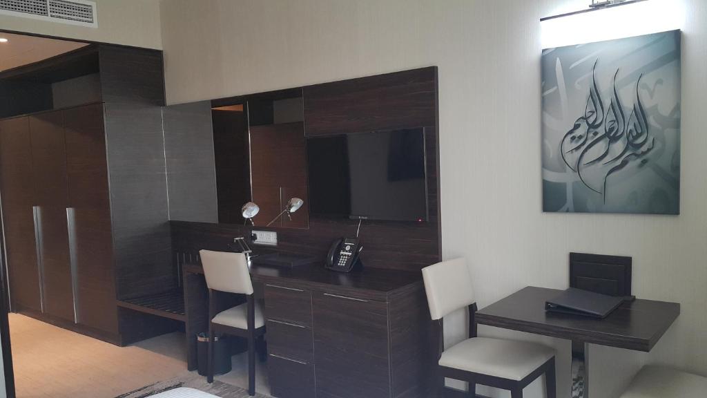 M Hotel Makkah by Millennium - Standard King Room