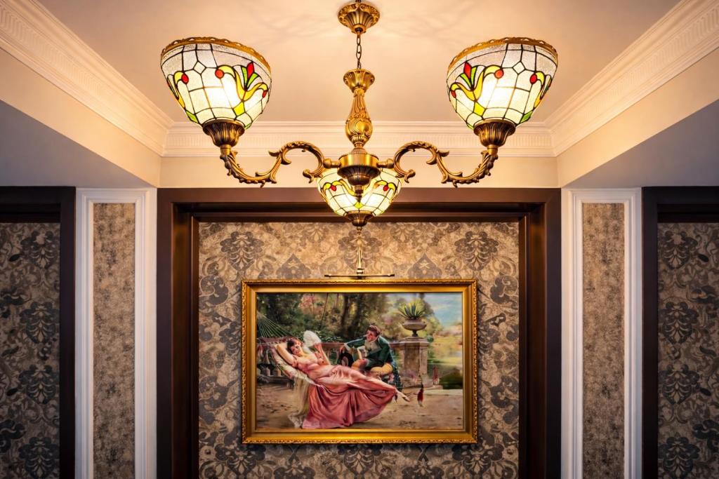 فضای داخلی Royal Renaissance Boutique by IGIT در ایروان - تصویر ۳