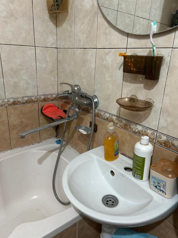 Ochen Uiutnaia, Tykhaia, Eko Komnata S Vydom Na Sad photo 7