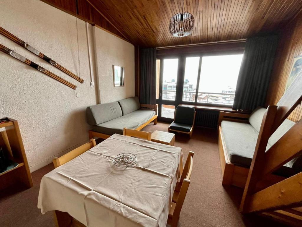 T2 Sud ski au pied, balcon, TV, linge inclus