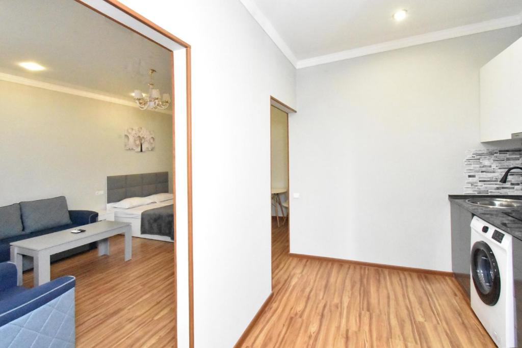 لابی و فضای عمومی Evelina's appartement - تصویر ۵