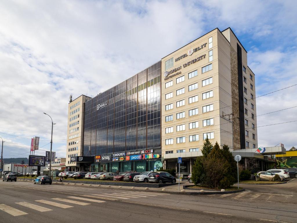 Clădirea în care este situat/ăhotelul
