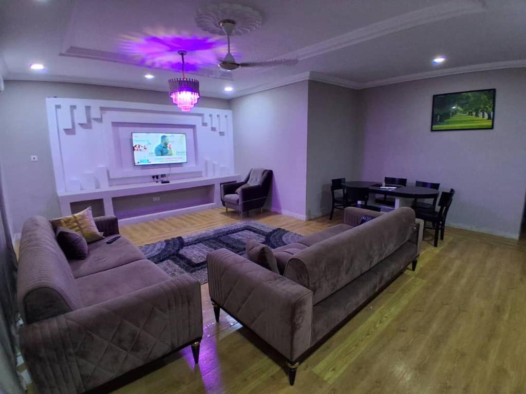 Khu vực ghế ngồi tại Ernest's Haven