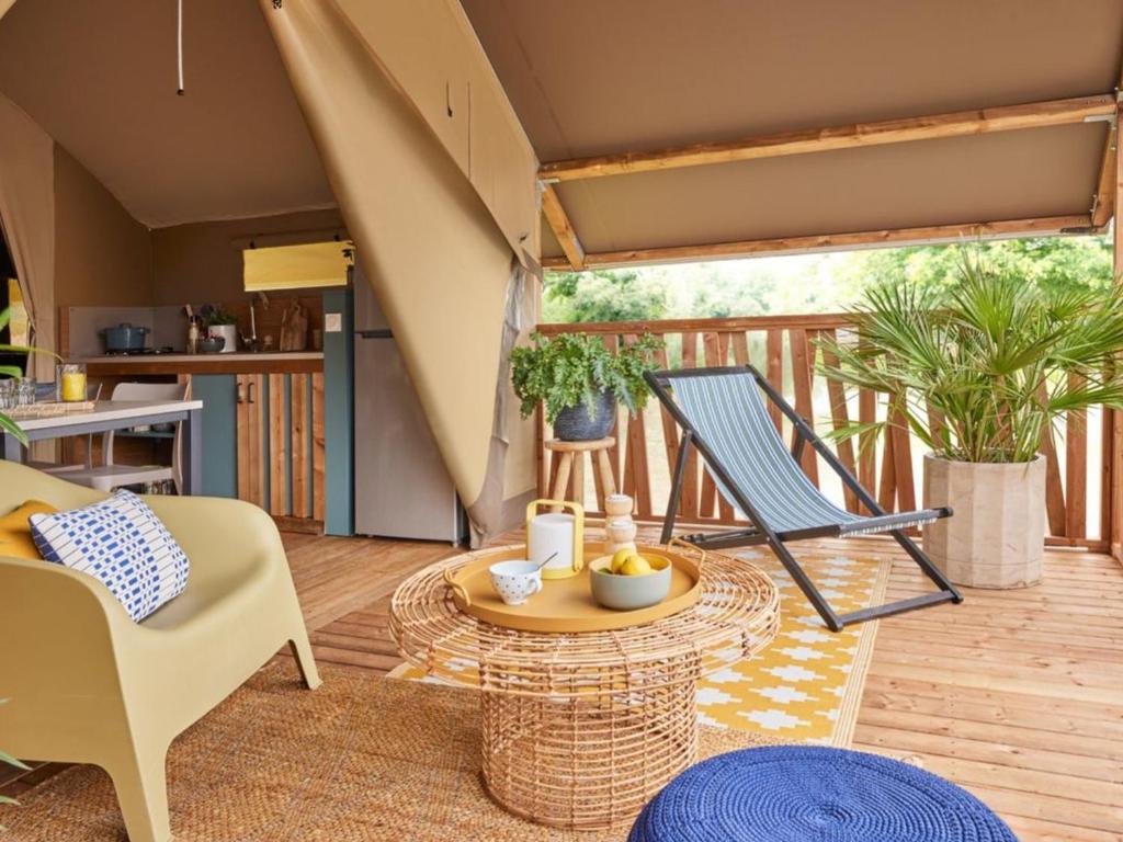 Cabane sur Pilotis avec Terrasse à Royan - API-1-52-1474