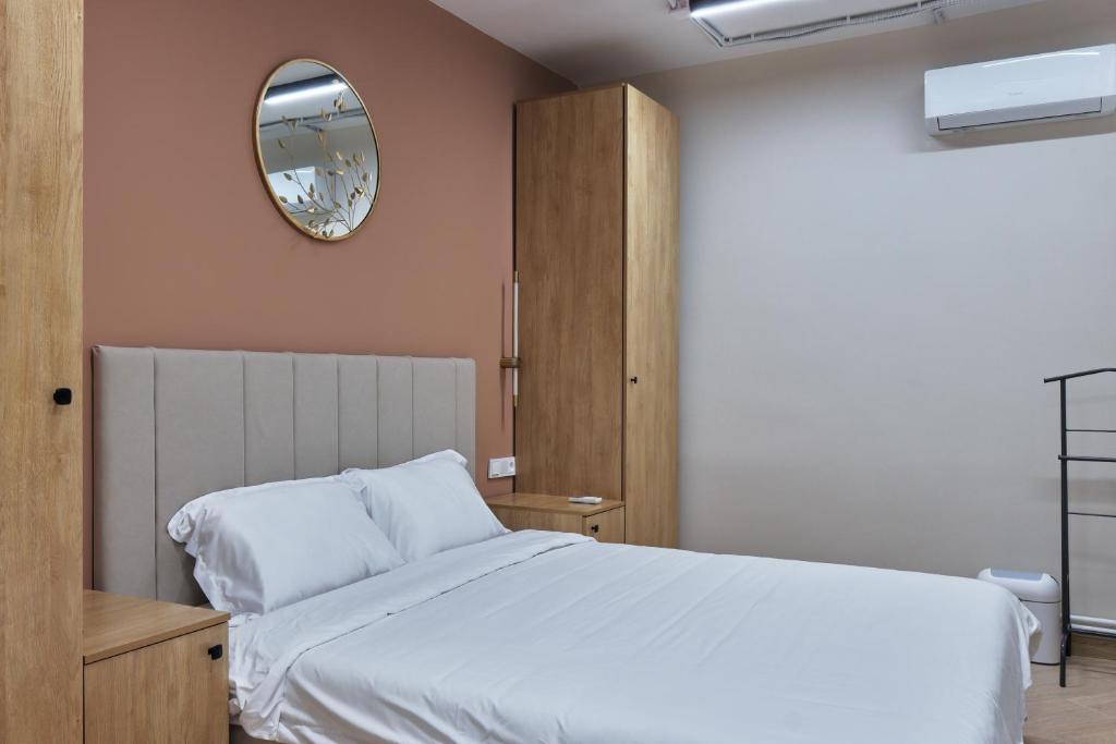 فضای داخلی Kalion Capsule and Boutique Hotel در آلماتی - تصویر ۳