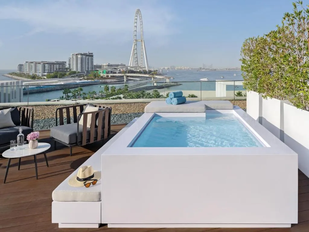 One Bedroom Jacuzzi Pool Sea View Suite with Balcony