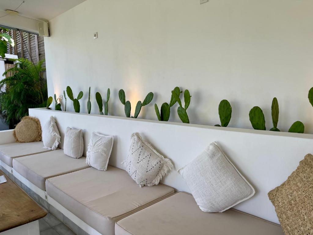 The Bingin Beach Villas' Bungalow Resort - 6