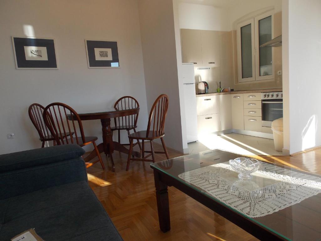Kuchyňa alebo kuchynka v ubytovaní Apartment Kantrida