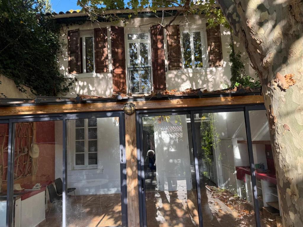 Charmante maison authentique et paisible entre mer et callanques