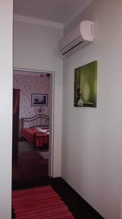 TV a/nebo společenská místnost v ubytování Chelsea Roosi 11 Apartment