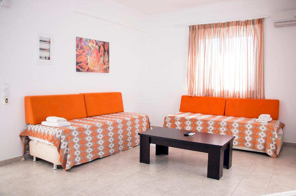 Posezení v ubytování Gennadi Gardens Apartments & Villas