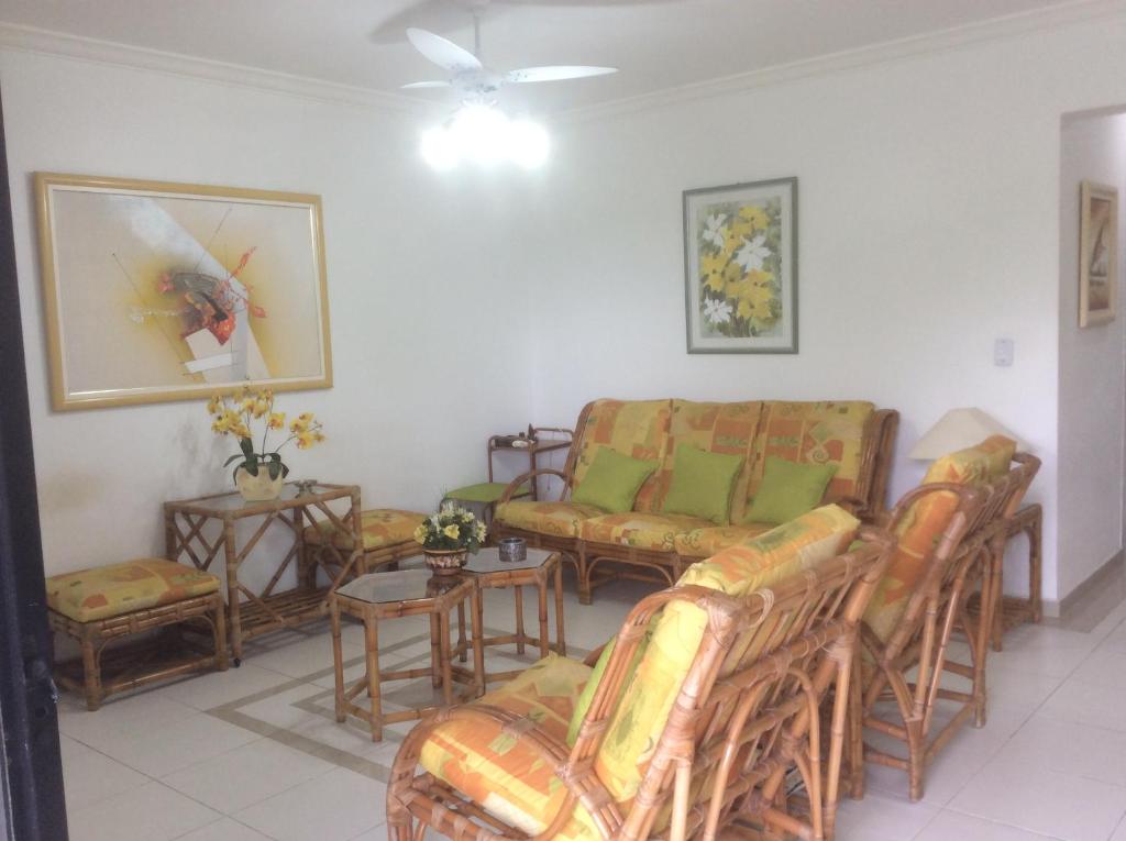  Condomínio Fechado - Enseada - Lazer Total