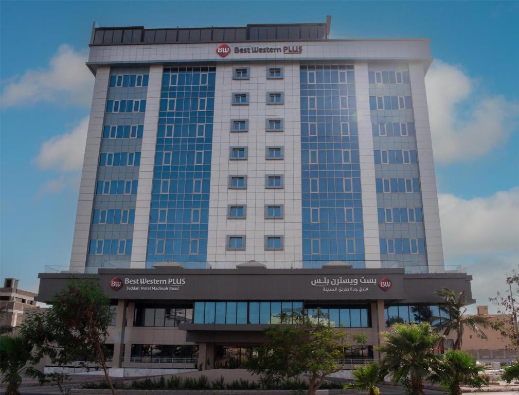 Best Western Plus Jeddah Hotel Madinah Road - Housity