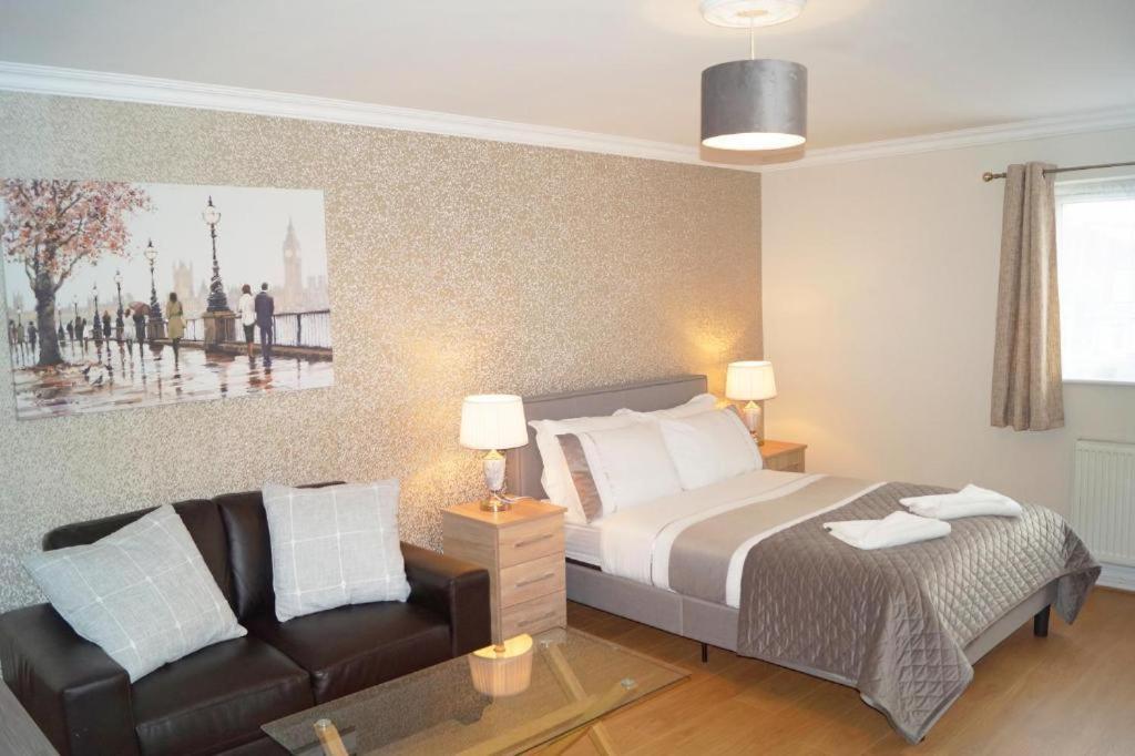 Ricky Road Guest House - 