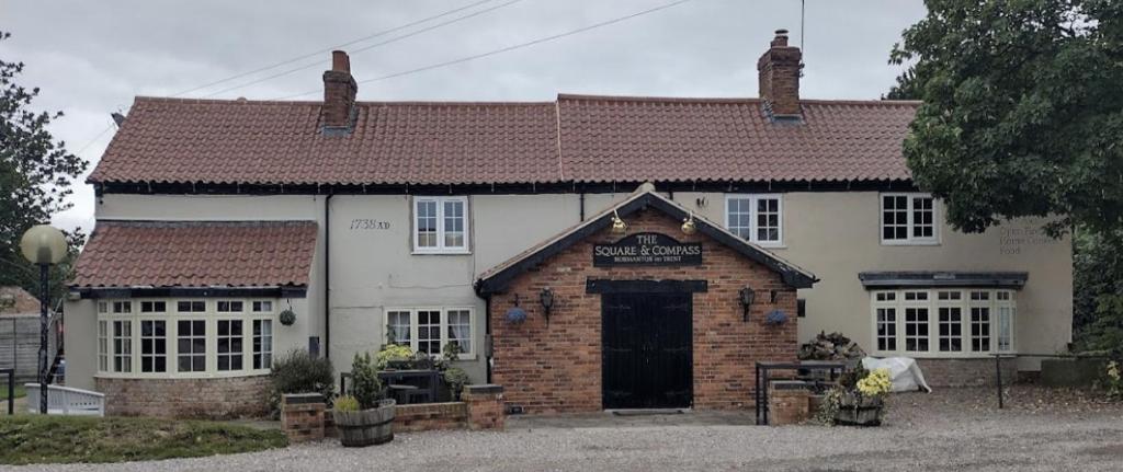 The Square & Compass, Normanton on Trent (updated prices 2026)