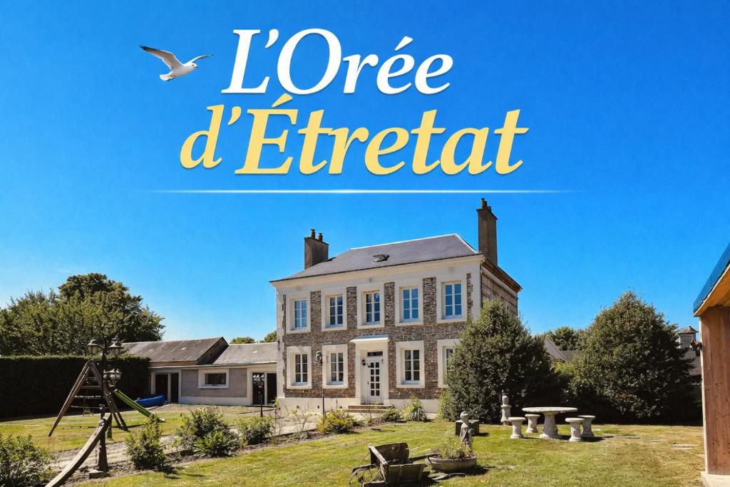 Una imagen de una casa con las palabras ejecución hipotecaria eficiente en L'Orée d'Etretat, en La Poterie-Cap-dʼAntifer