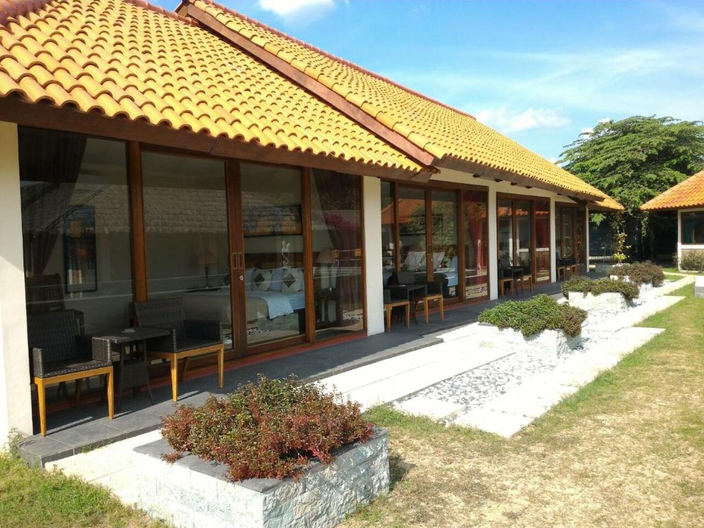 Zahrada ubytování Jepara Marina Beach Bungalows