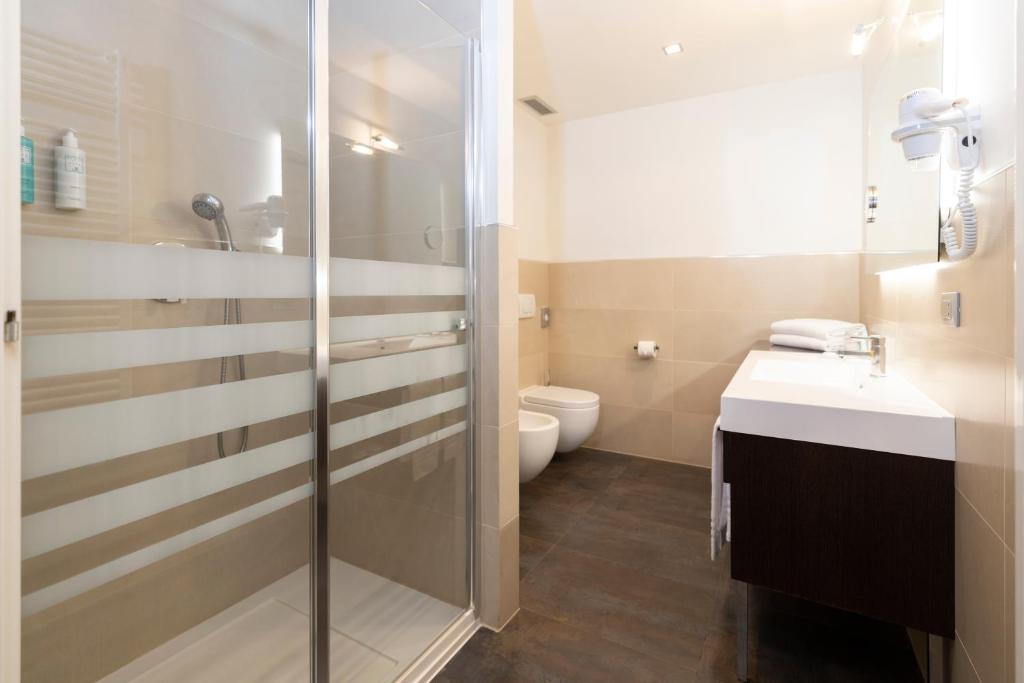 Laguna Palace Hotel Grado - Superior Double Room With Side Sea View