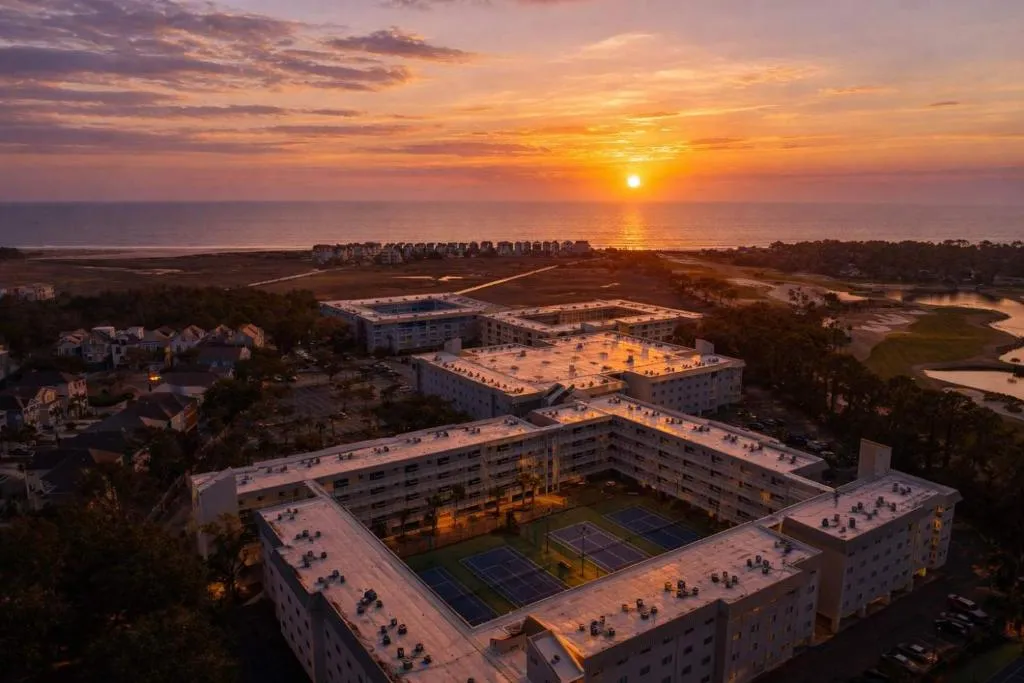 Resort Retreat - Multiple Pools - Beach Access
