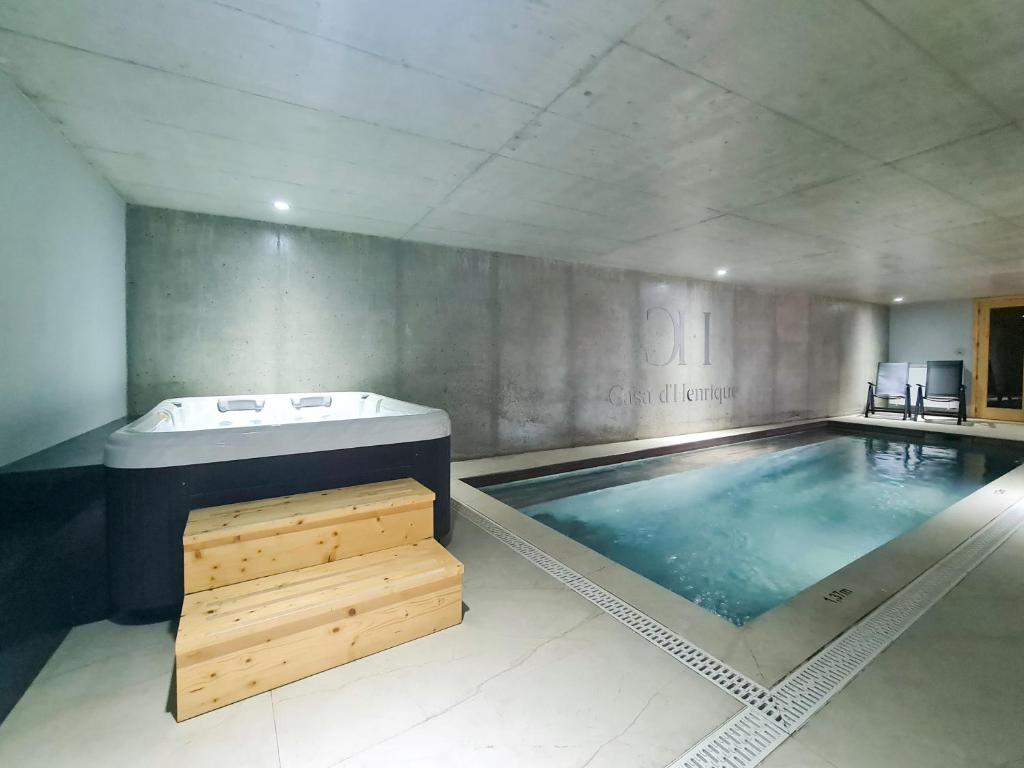 Casa d'Henrique Retreat Pool and Spa - 13