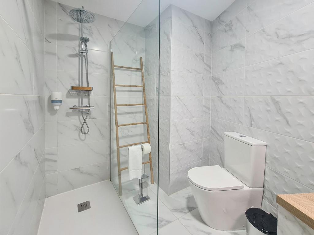 Casa d'Henrique Retreat Pool and Spa - 4