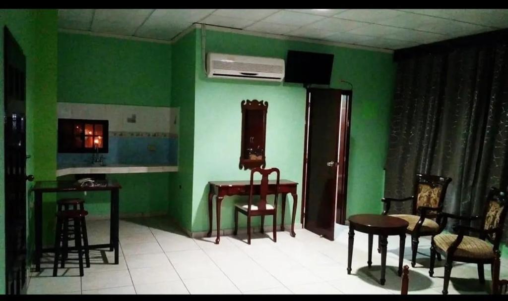 Hotel América Inc