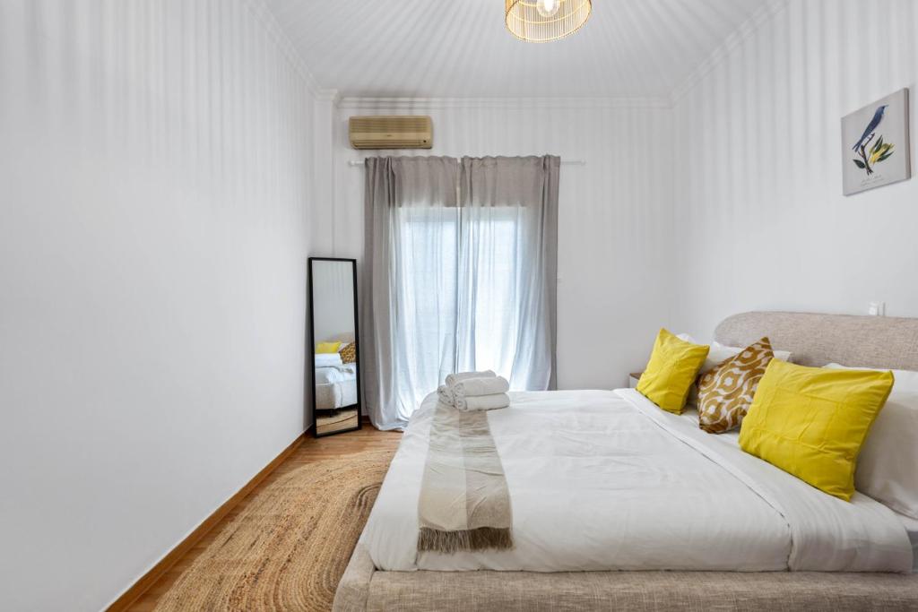 Athina Serenity - 2B, Pangrati