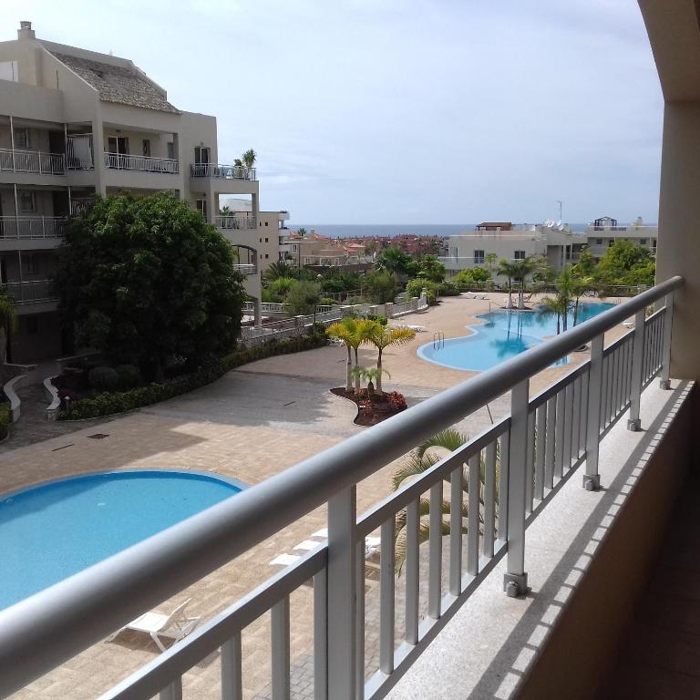 The swimming pool at or close to Apartamento Sunset