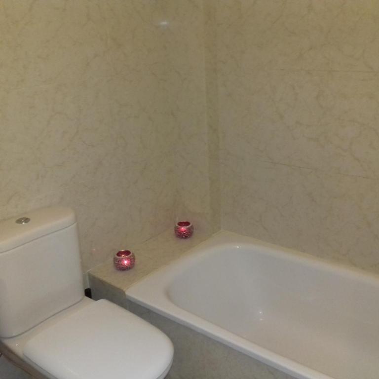 A bathroom at Apartamento Sunset