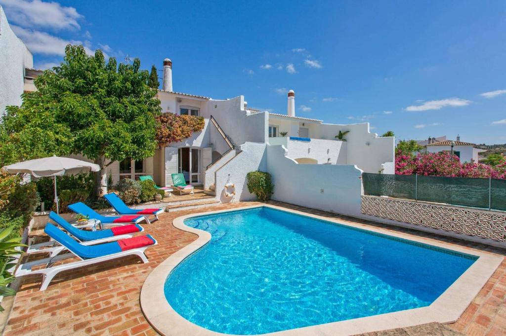 Villa Cinco by Villa Plus