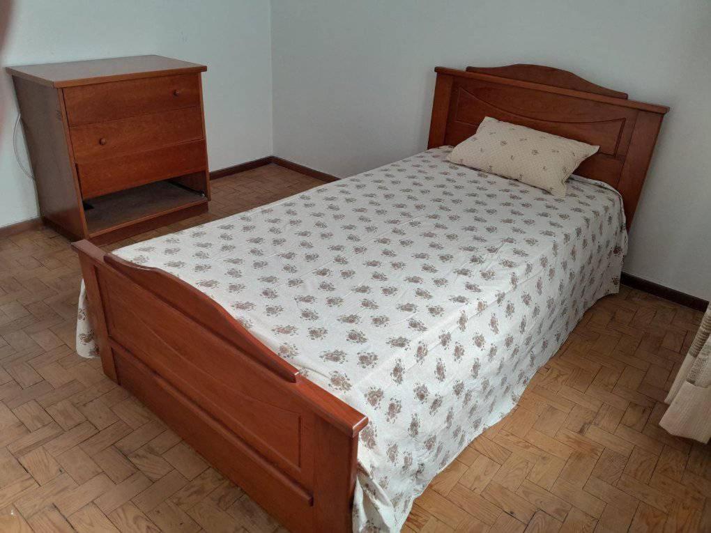 Lisbon for 1 person near airport room private tourist