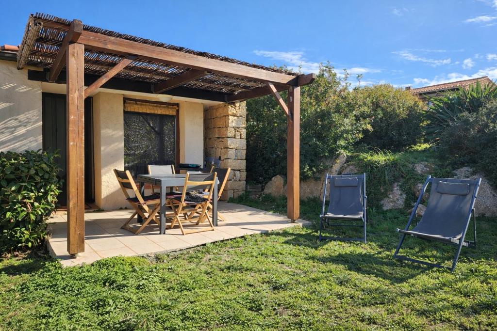 Mini-villa 4 personnes - Soléa 20 - vue mer, Serra-di-Ferro (updated ...