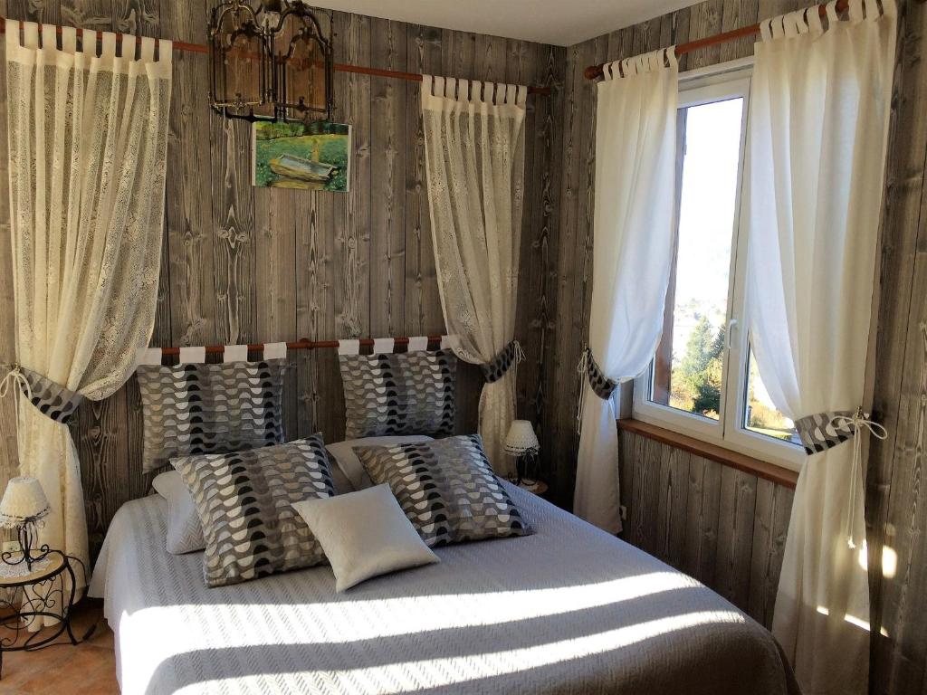 Chambre Romantique avec Vue sur Lac à Gérardmer