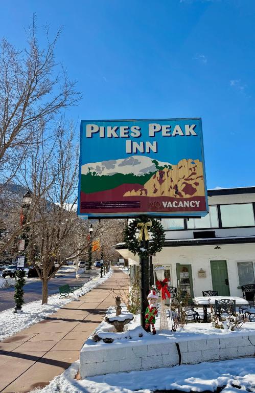 Pikes Peak Inn photo