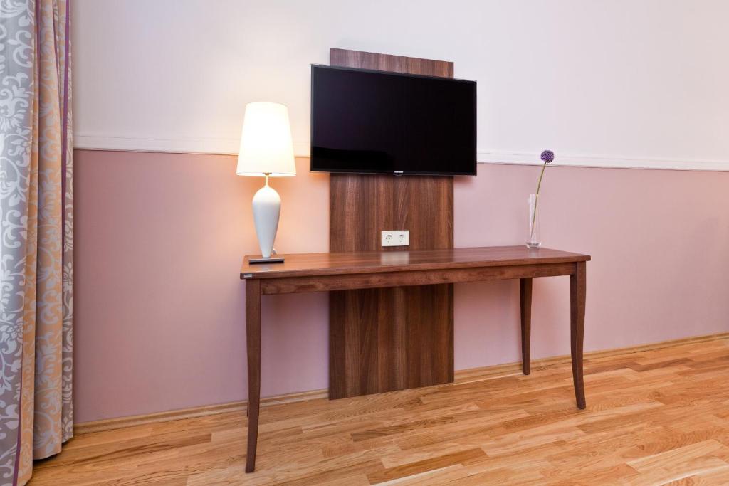 Aparthotel Am Schloss - Resim 44