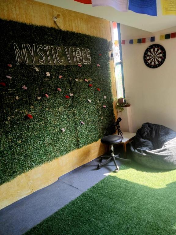 Mystic Vibes Fitness - SoulTribe Commune - Carpa
