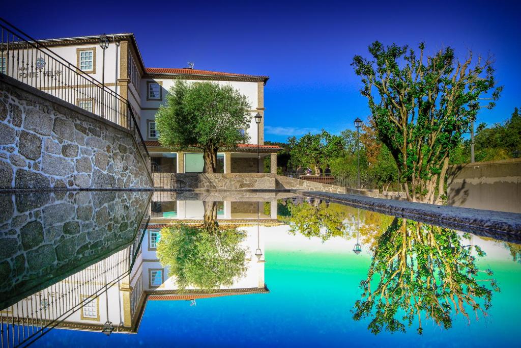 Bazén v ubytování Hotel Fonte Velha nebo v jeho okolí