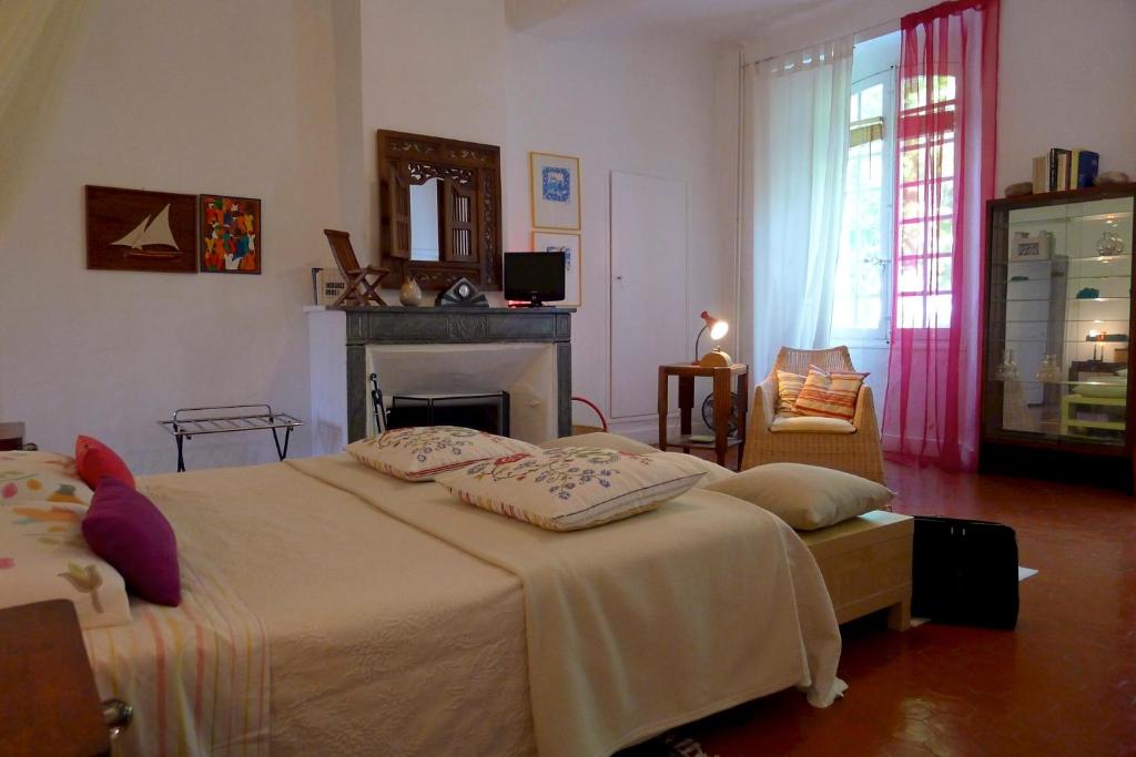 L'Enclos - Double Room With Shower