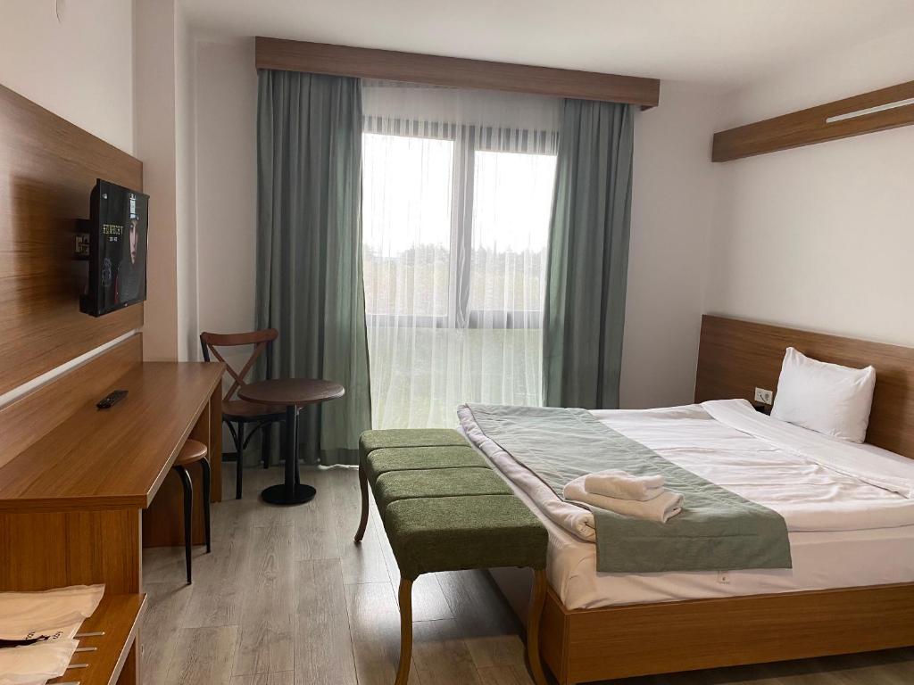 BUSINESS EXPRESS HOTEL - 
