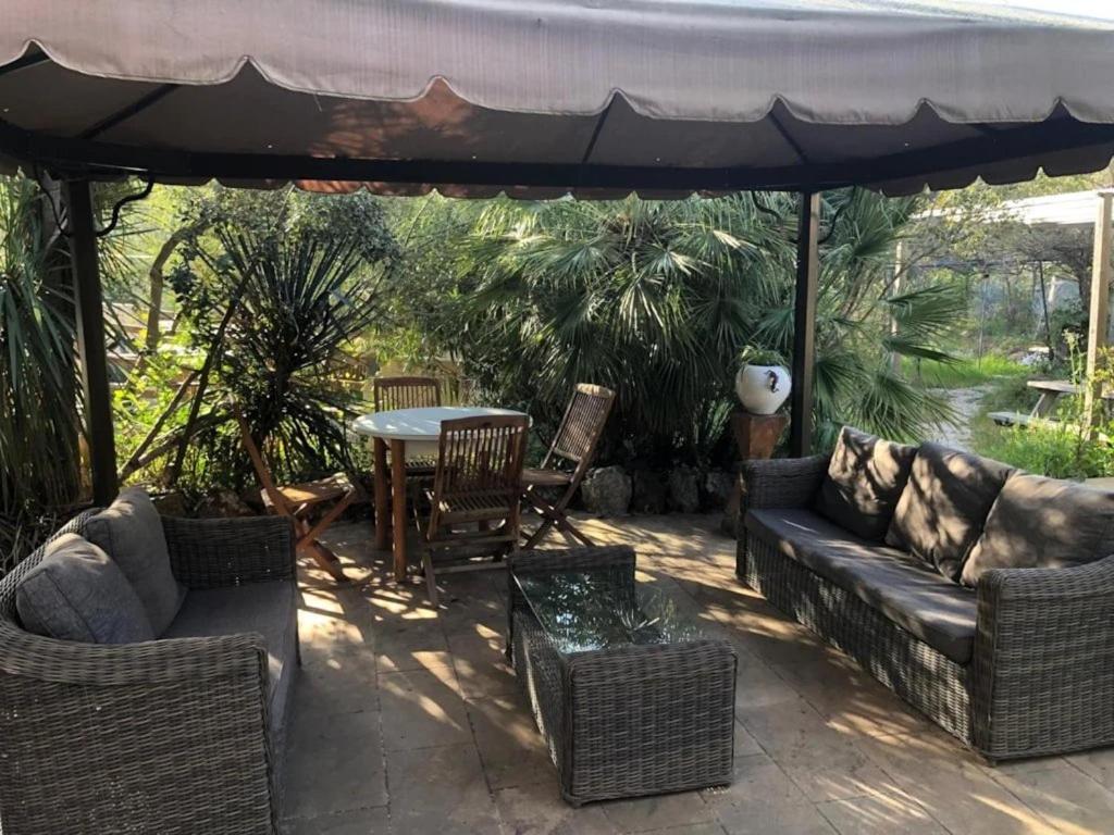 Camping 2 étoiles - Piscine - ccbfead