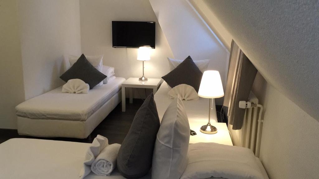 INSIDE FIVE - City Apartments - Resim 44