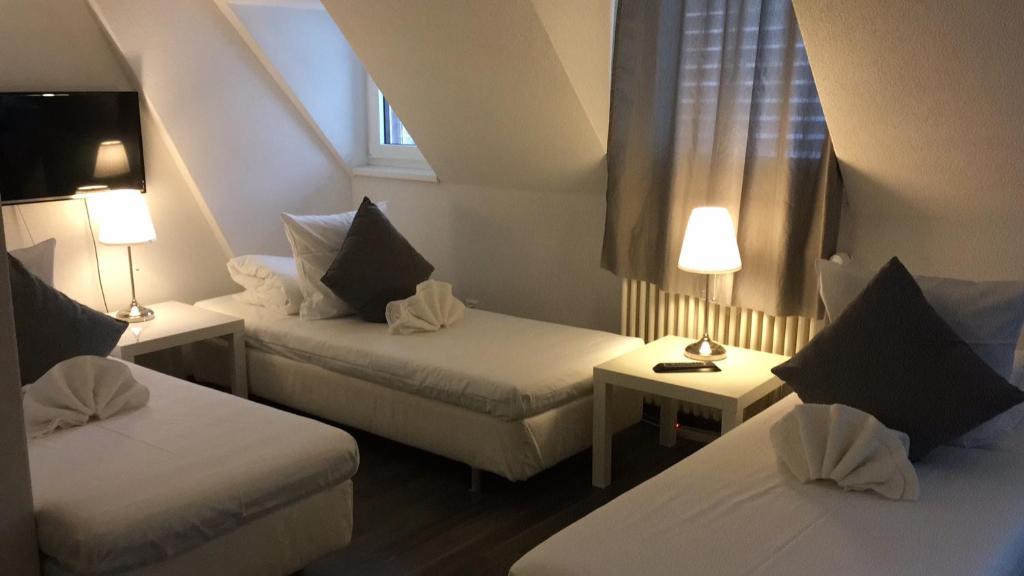 INSIDE FIVE - City Apartments - Resim 45