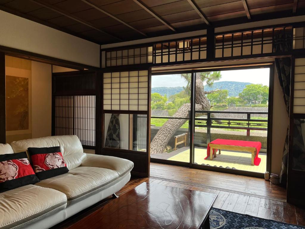 Kyoto Kamogawa Tamami Luxury Riverside Machiya