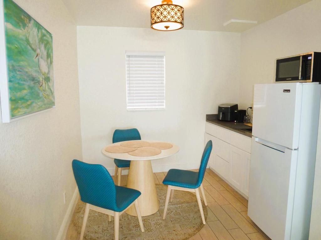 Chateau Mar Beach Hotel NEWLY REFURBISHED photo